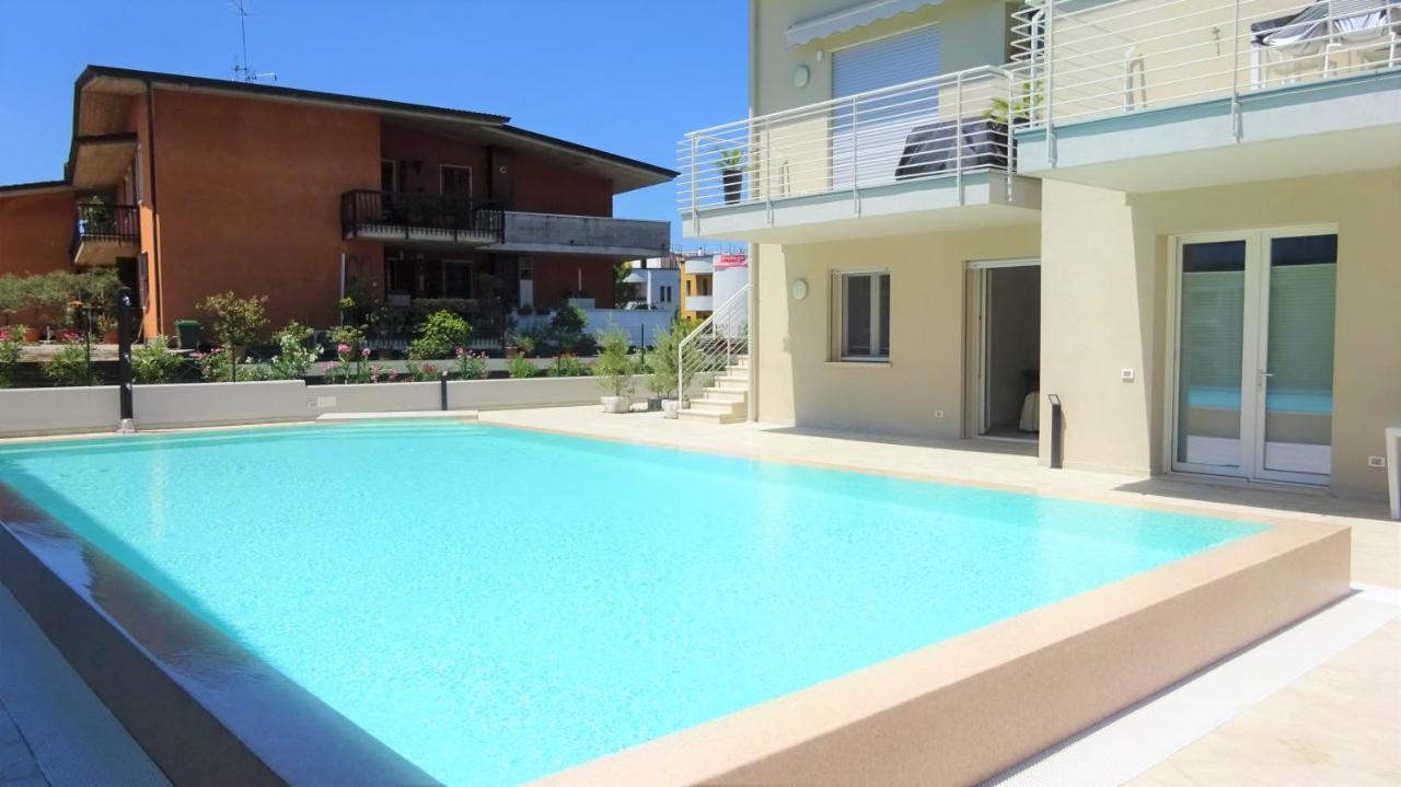 Holiday House Al Porto View Lake Peschiera del Garda Eksteriør bilde