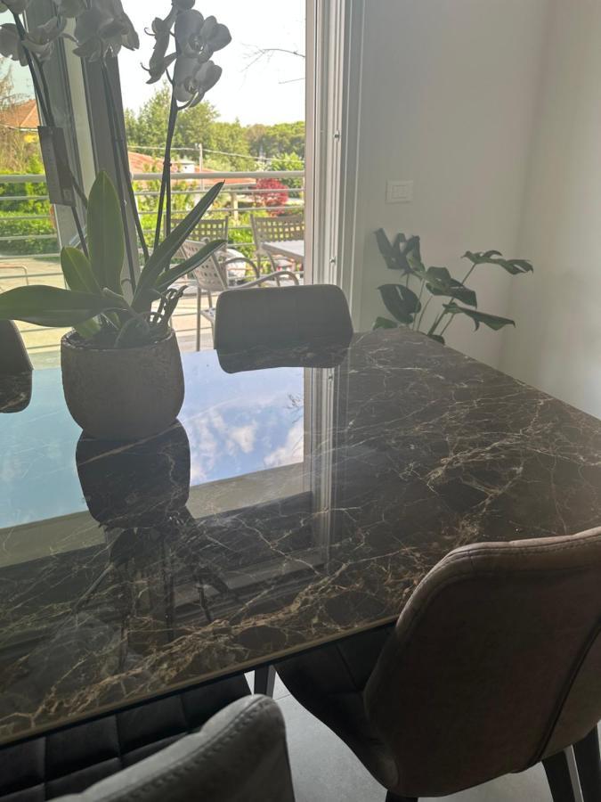 Holiday House Al Porto View Lake Peschiera del Garda Eksteriør bilde